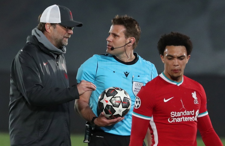 成为仙界巅峰背后的男人《戒指里的老爷爷》定档5月22日EA上线！